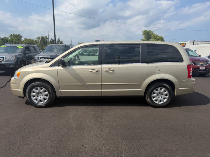 chrysler town & country 2010 2A4RR4DEXAR187940 image chrysler town & country 2010 2A4RR4DEXAR187940 image